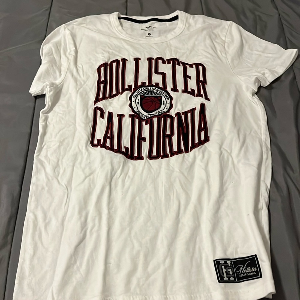 Hollister shirt